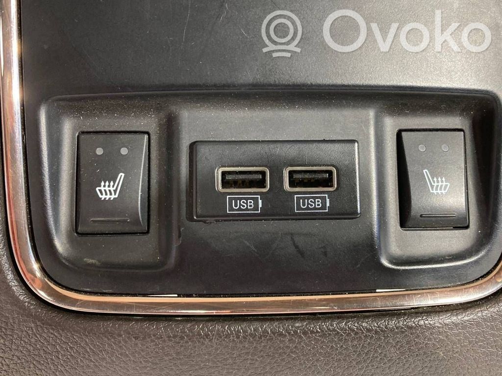 USB savienotājs