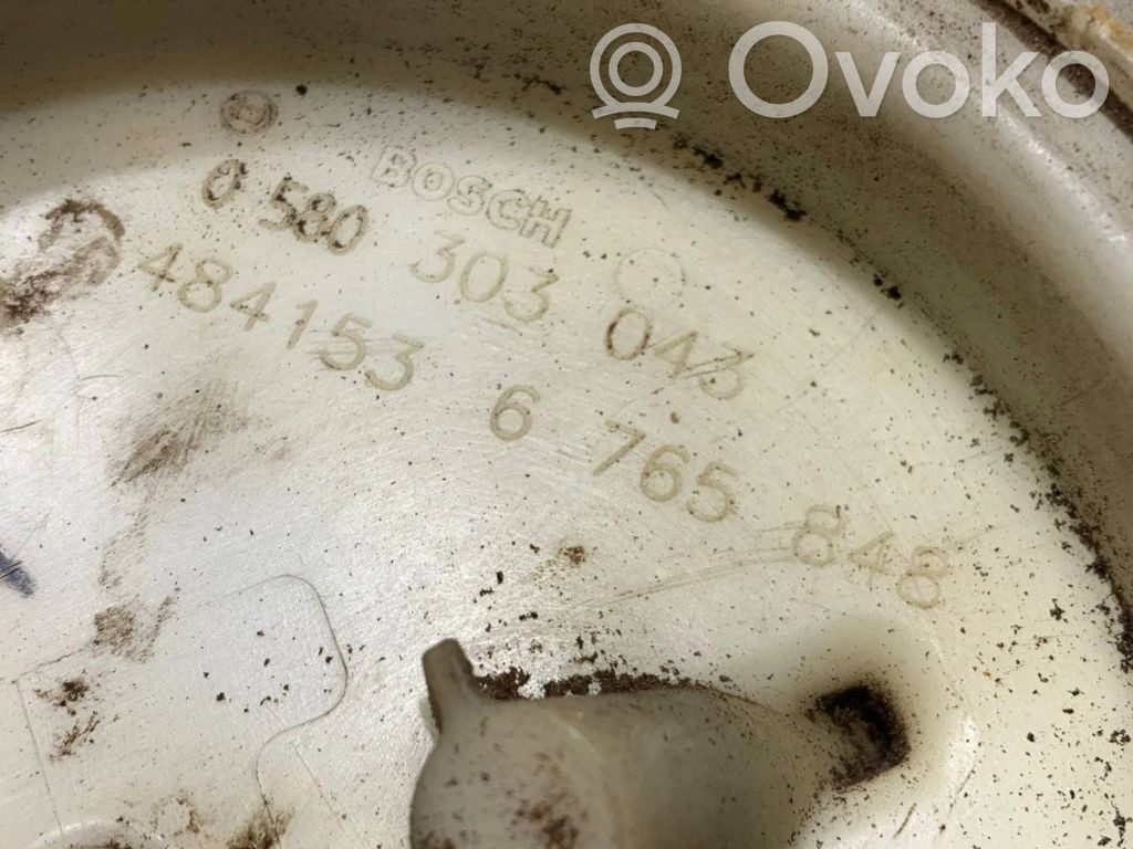 Fuel pump (in the fuel tank)