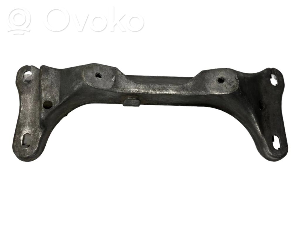 Transmission mounting bracket
