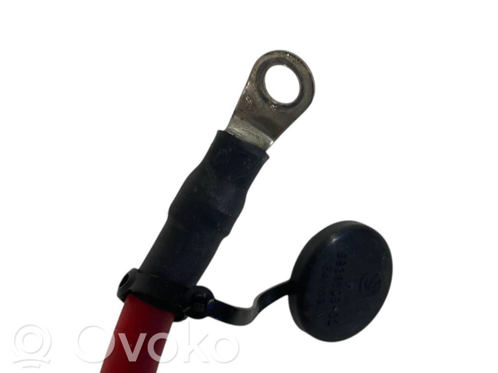 Positive wire connection assembly