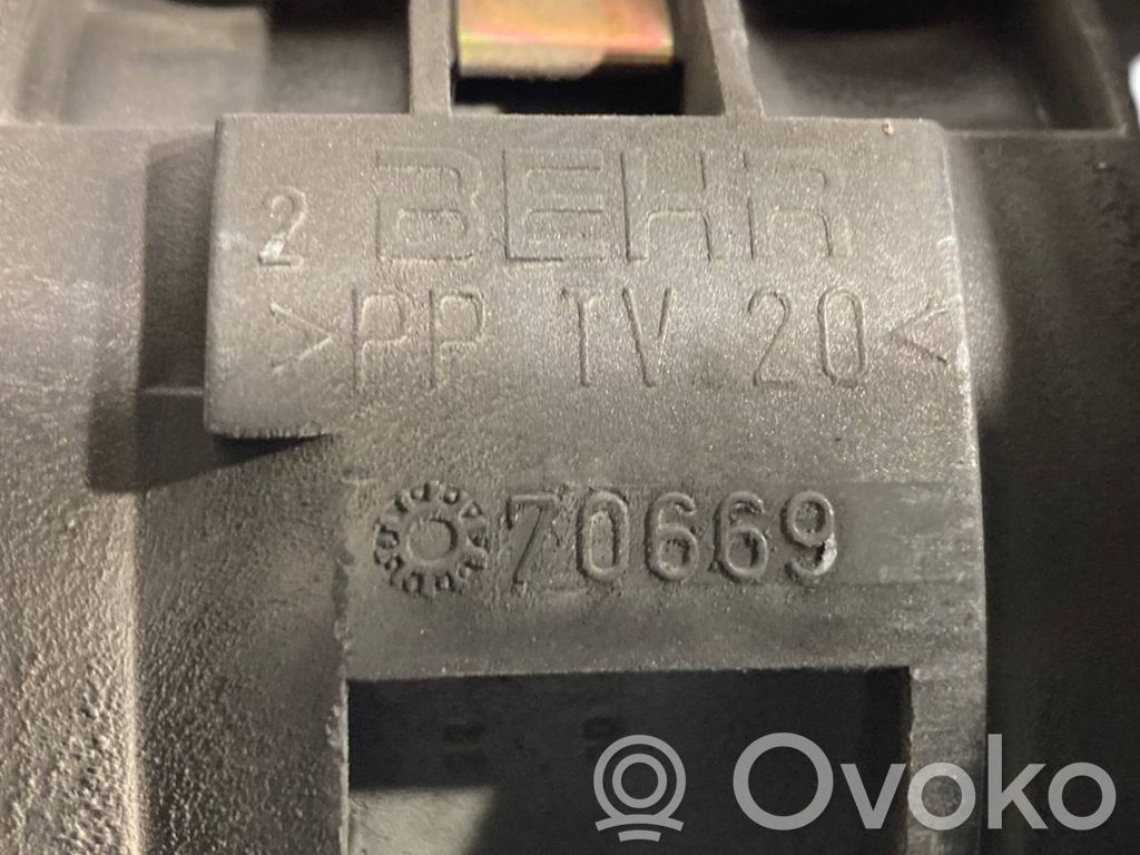 Mazā radiatora ventilators