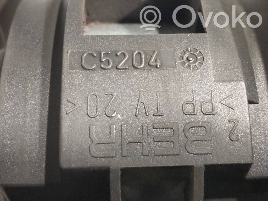 Mazā radiatora ventilators