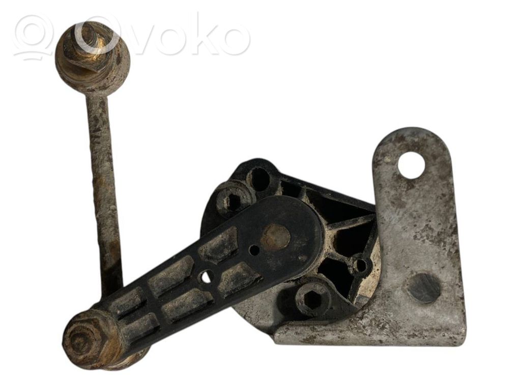 Augstuma sensors (priekšējo lukturu)