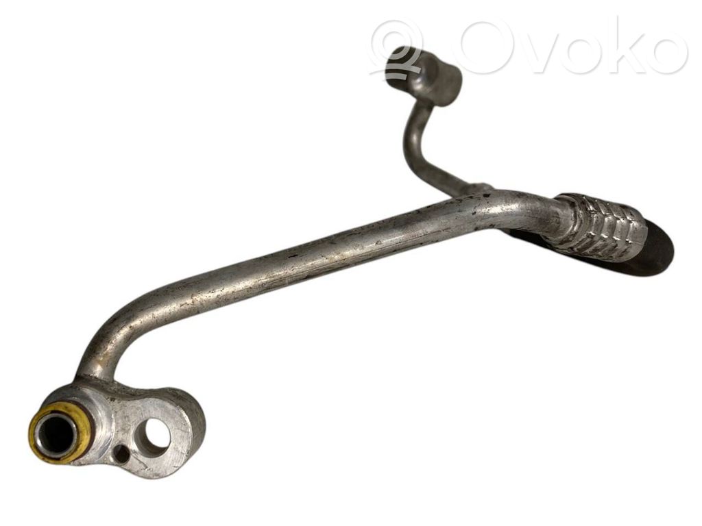 Air conditioner pipe(s) / hose(s)