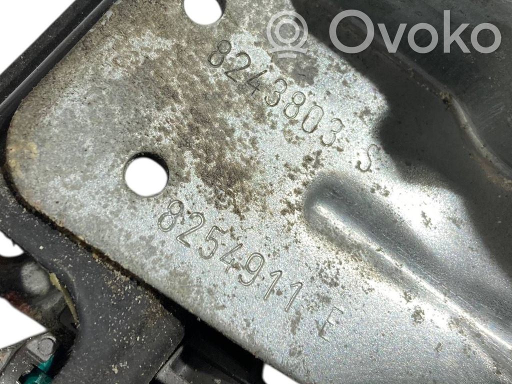 Priekšpusē elektriskā loga pacelšanas mehānisma komplekts