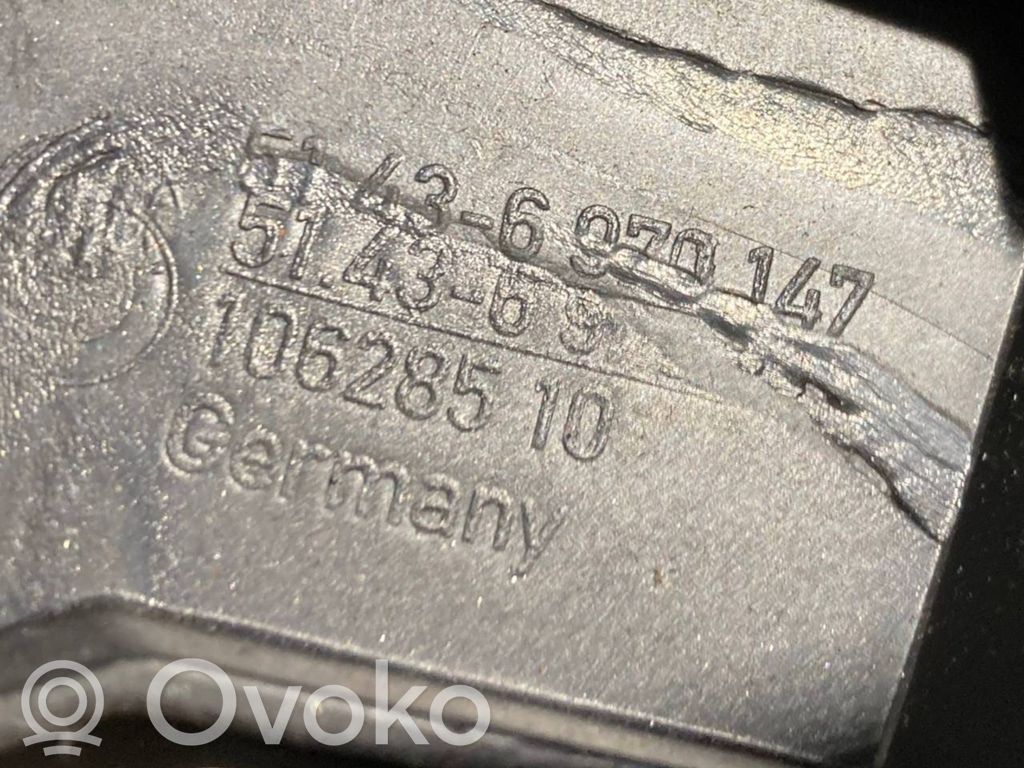 Sānu dekoratīvā apdare (pie loga)