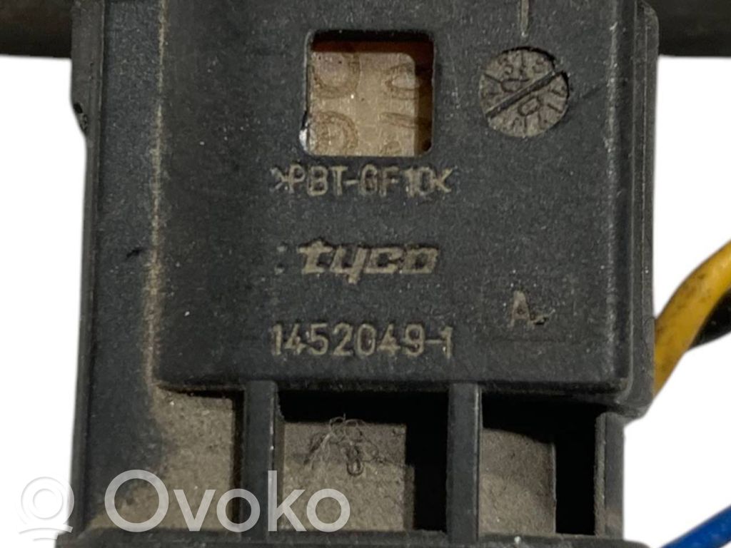 Elektriskais gāzes pedālis / sensors