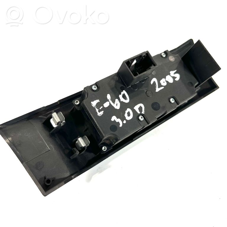 Headlight switch