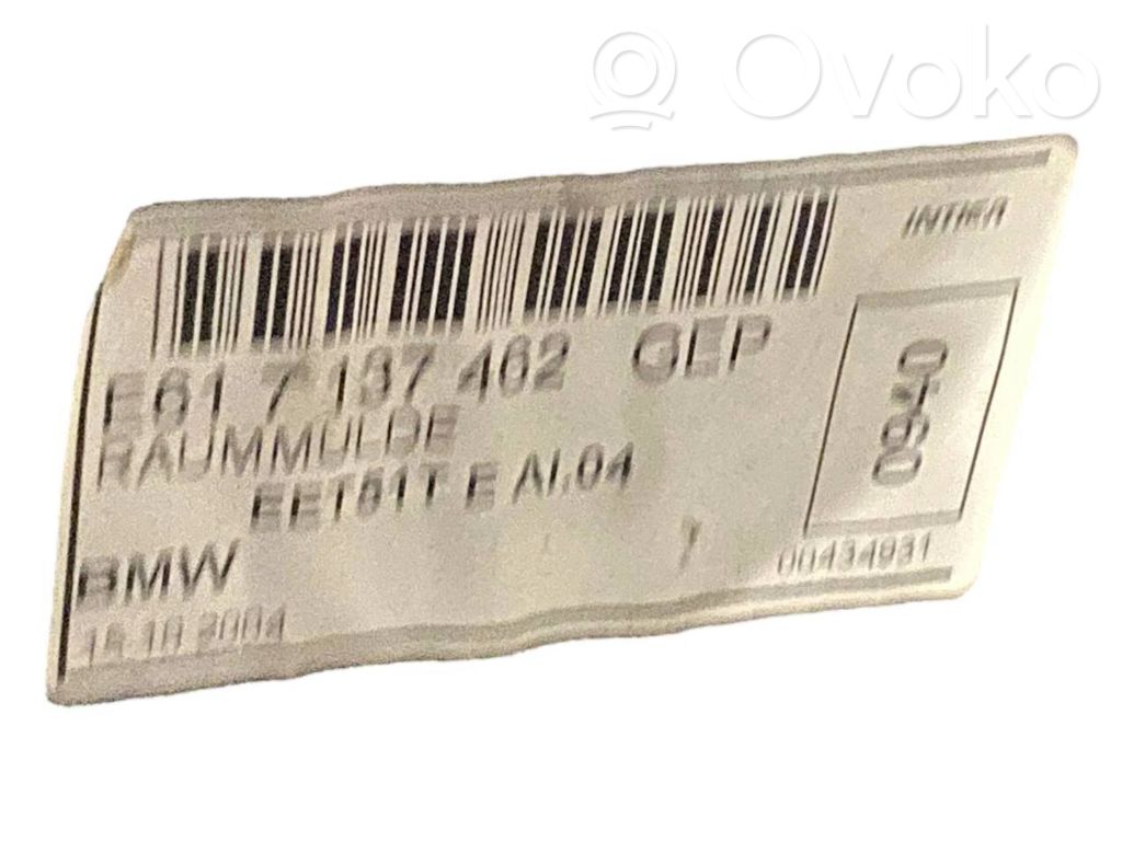 Bagāžnieka grīda / atslēgu komplekta turētājs