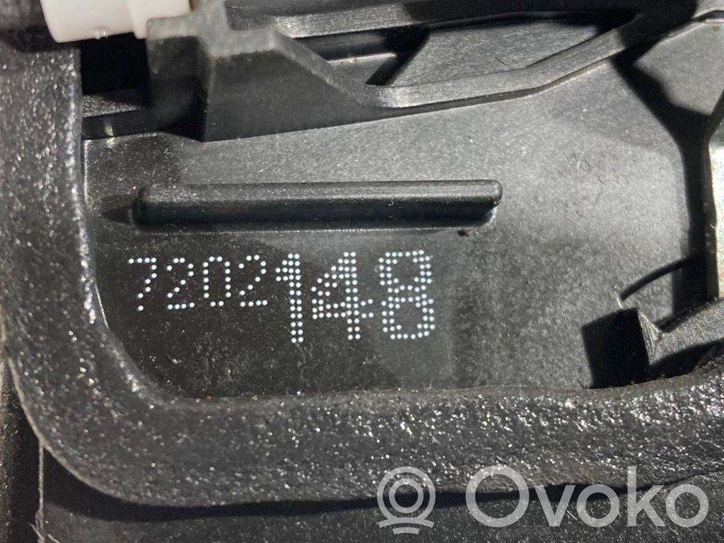 Aizmugurē slēdzene