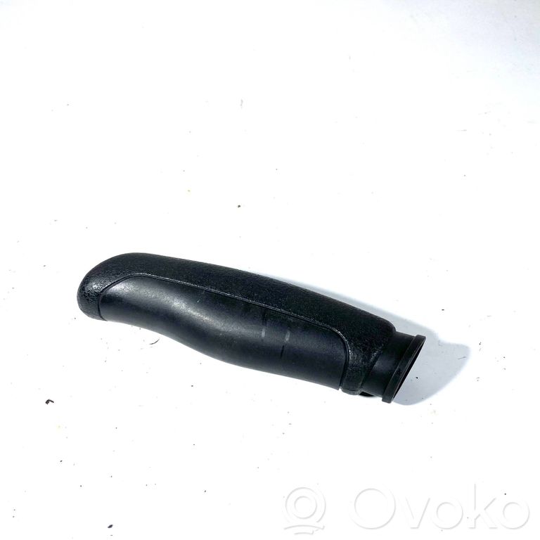 Rokas bremzes dekoratīvā apdare