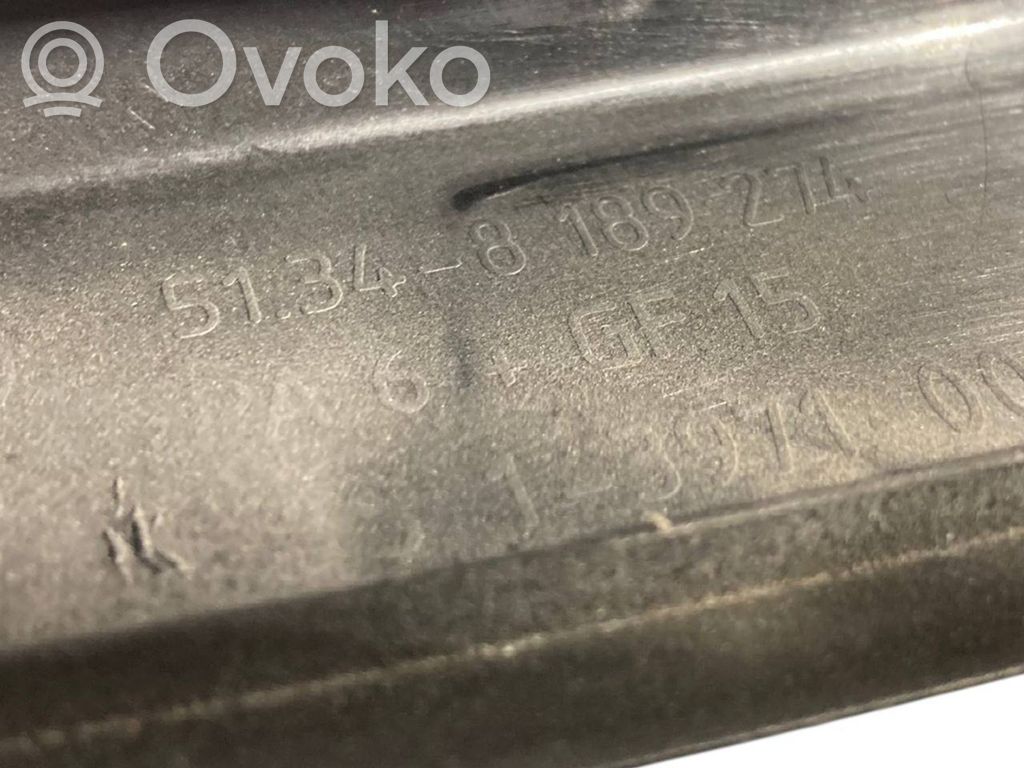 Занавеска на окне сзади