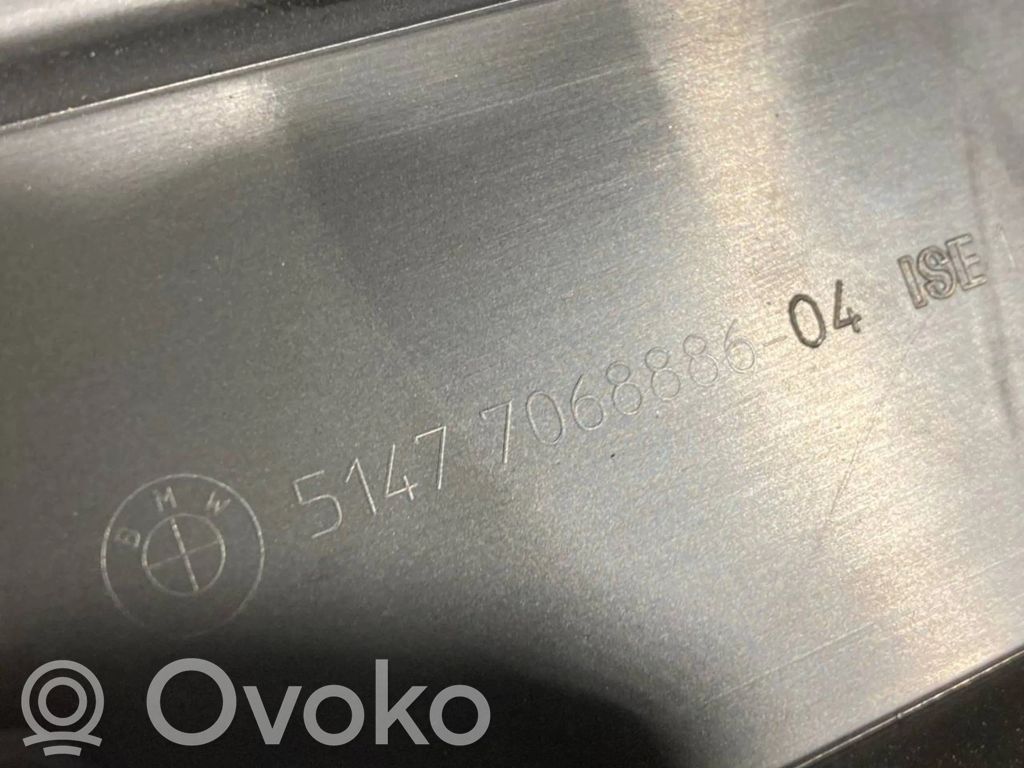 Cita veida bagāžnieka dekoratīvās apdares detaļa