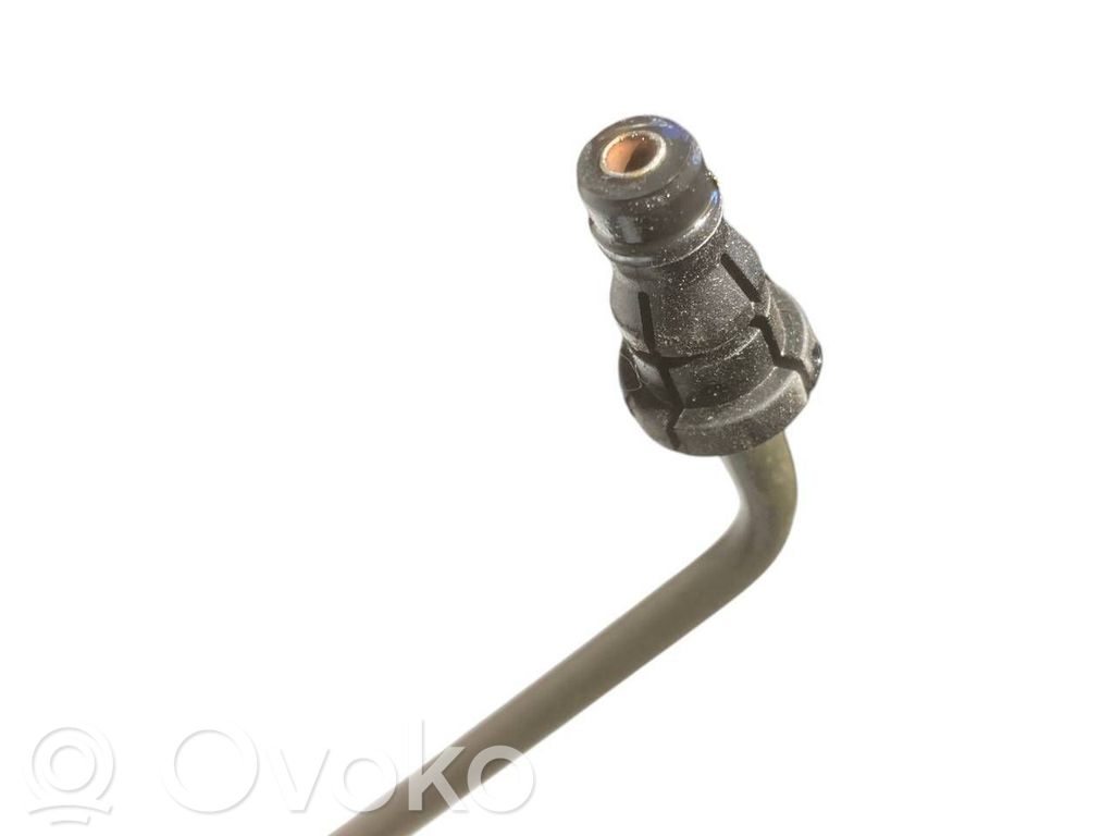 Sajūga caurulīte (-es) / šļūtene (-es)