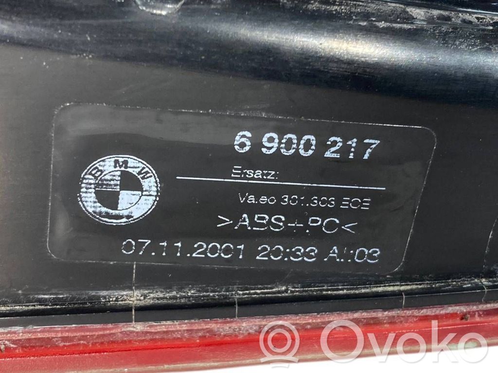 Aizmugurējais lukturis pārsegā