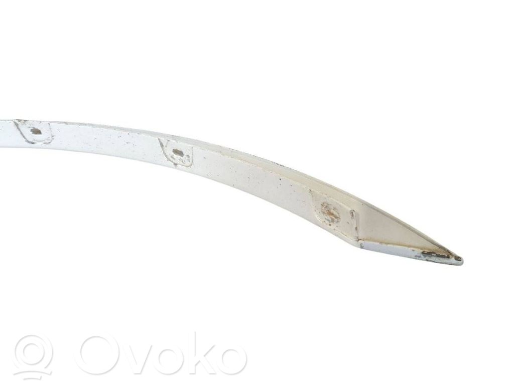 Front arch trim