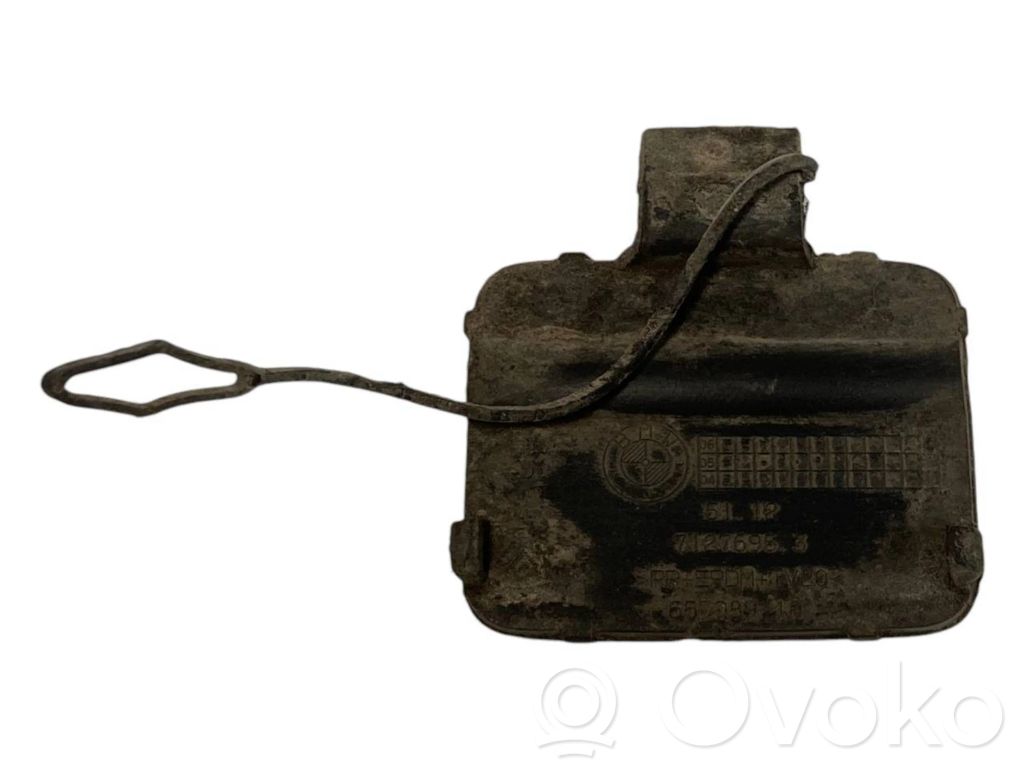 Towbar cover in bumper