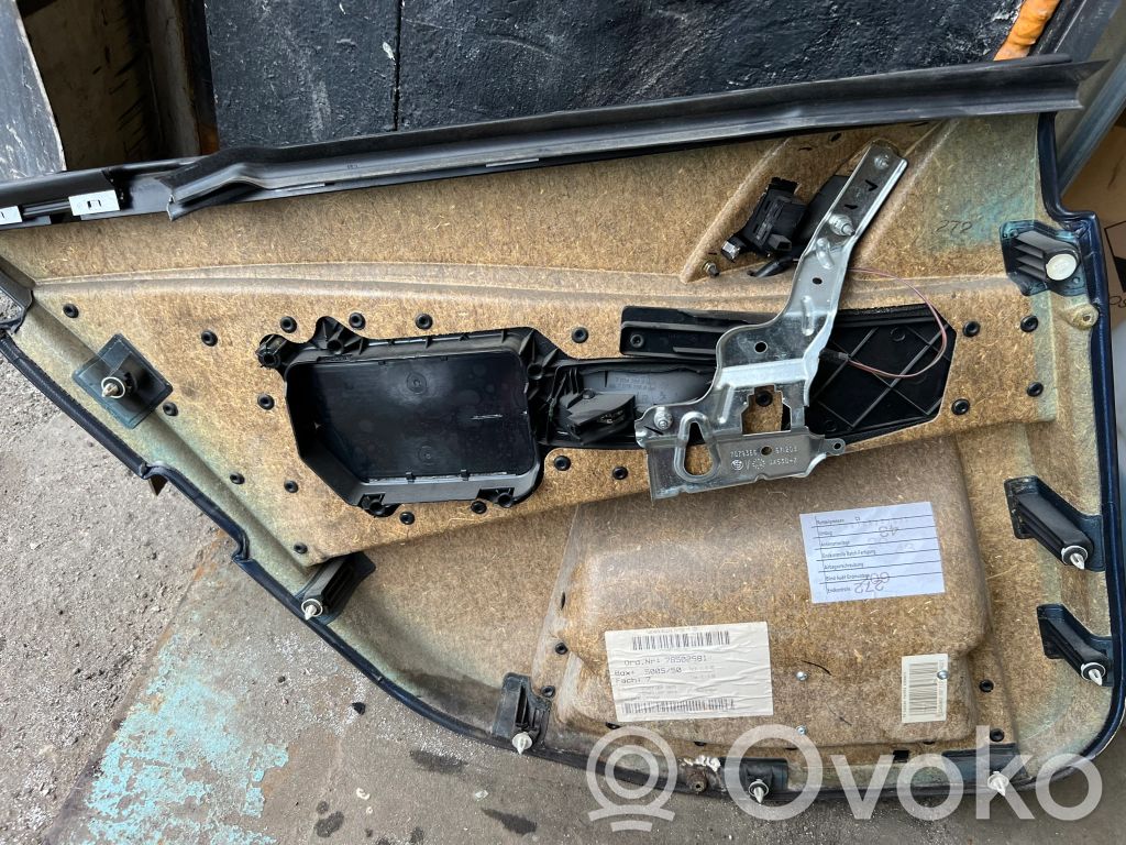 Rear door trim