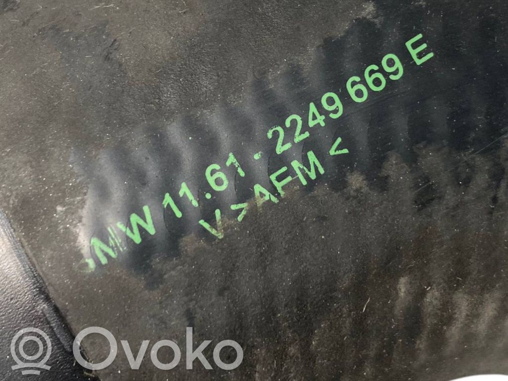 Interkūlera šļūtene (-es) / caurule (-es)