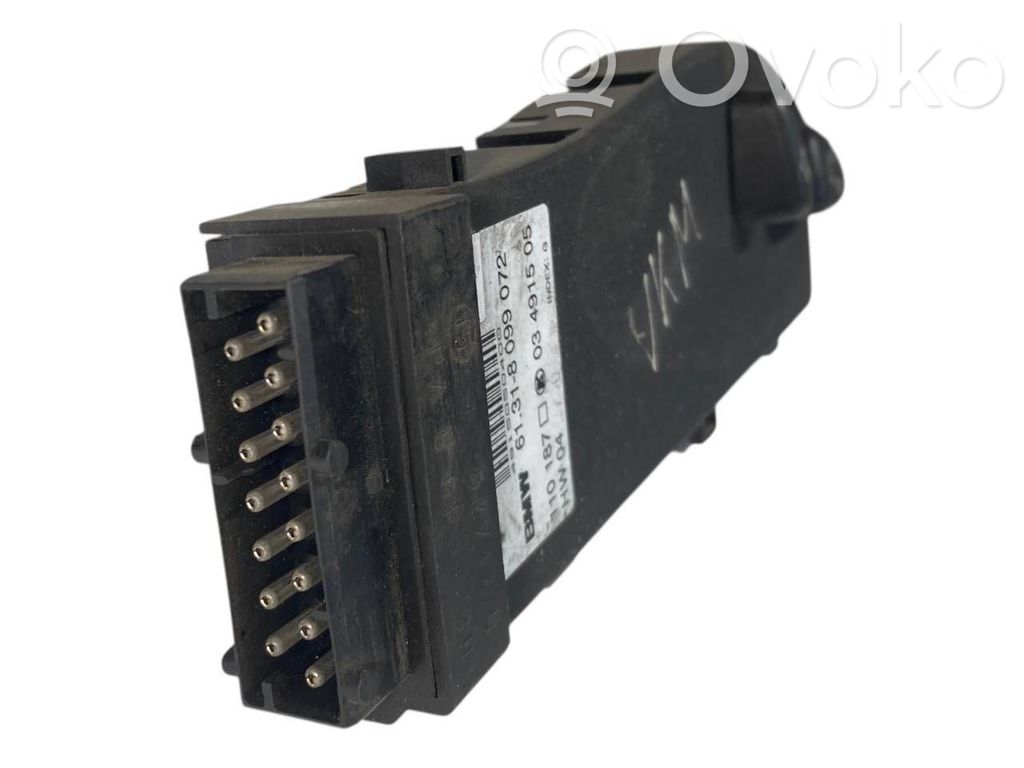 Seat adjustment switch(es)