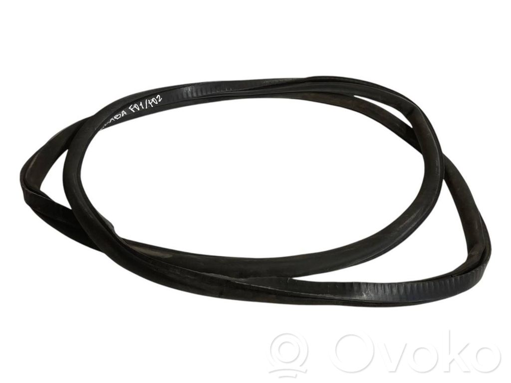 Резиновая отделка передней части (в кузове)