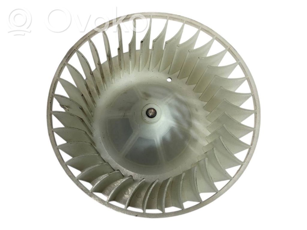 Mazā radiatora ventilators