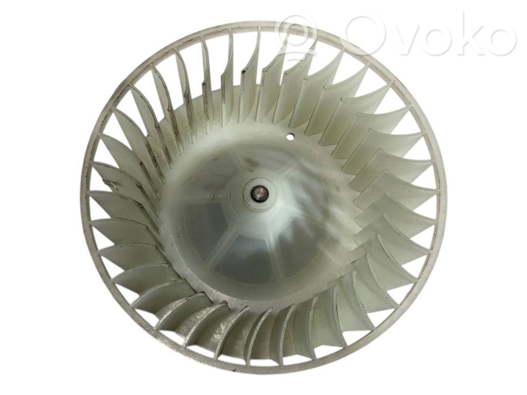 Mazā radiatora ventilators