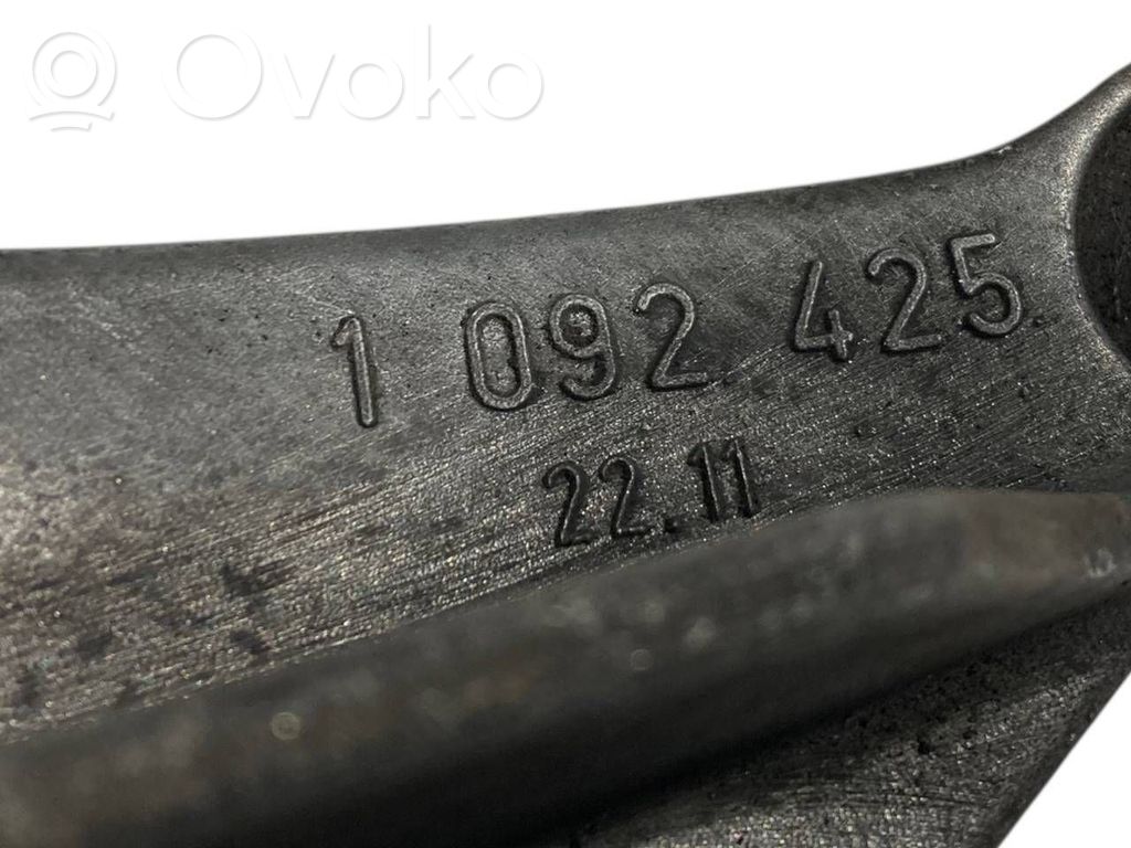 Dzinēja nostiprināšanas stiprinājums-kronšteins