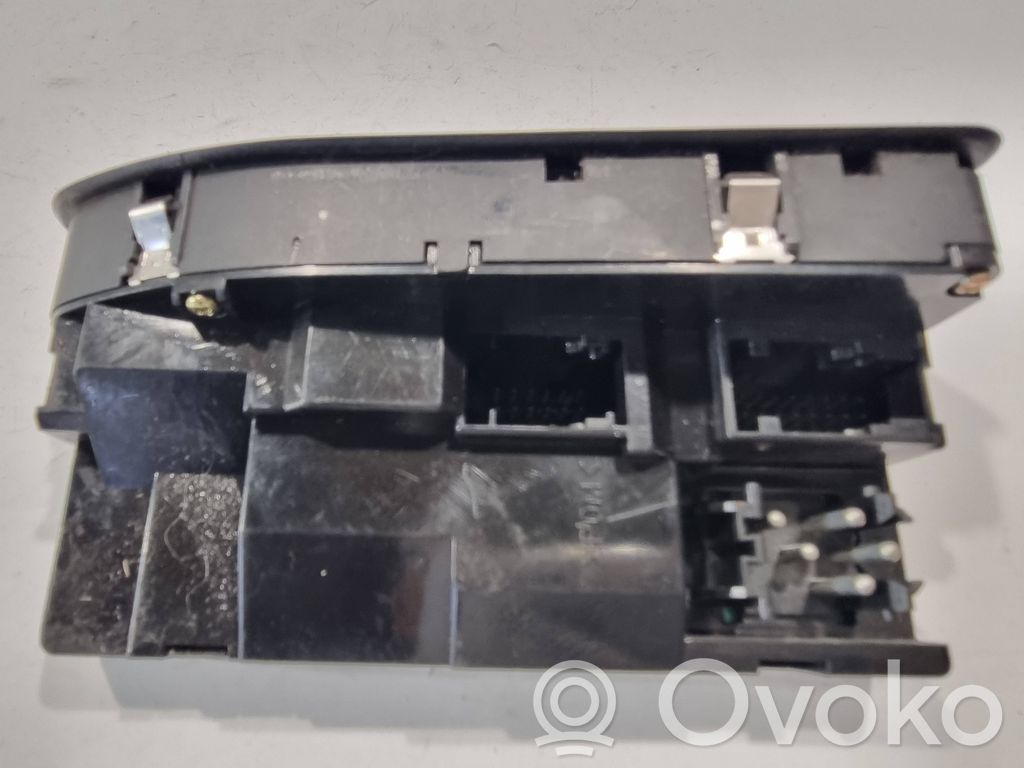 Power window switch