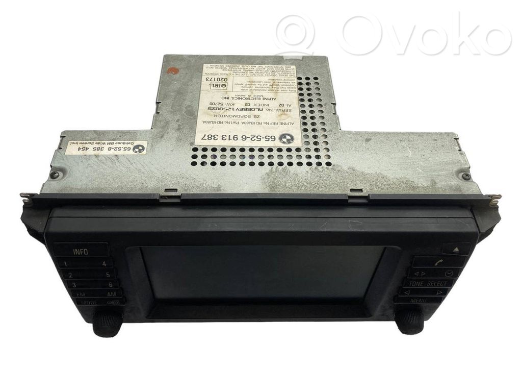 Radio / CD/DVD player / navigation