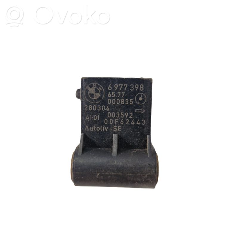 Airbag impact sensor