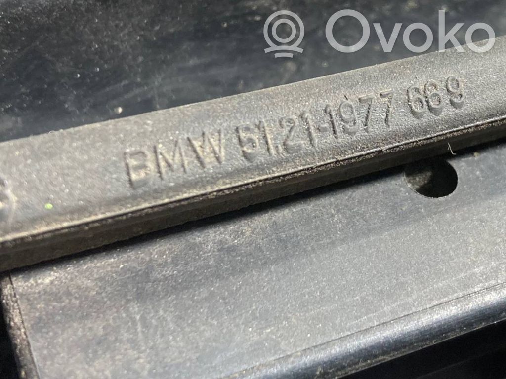 External opening handle