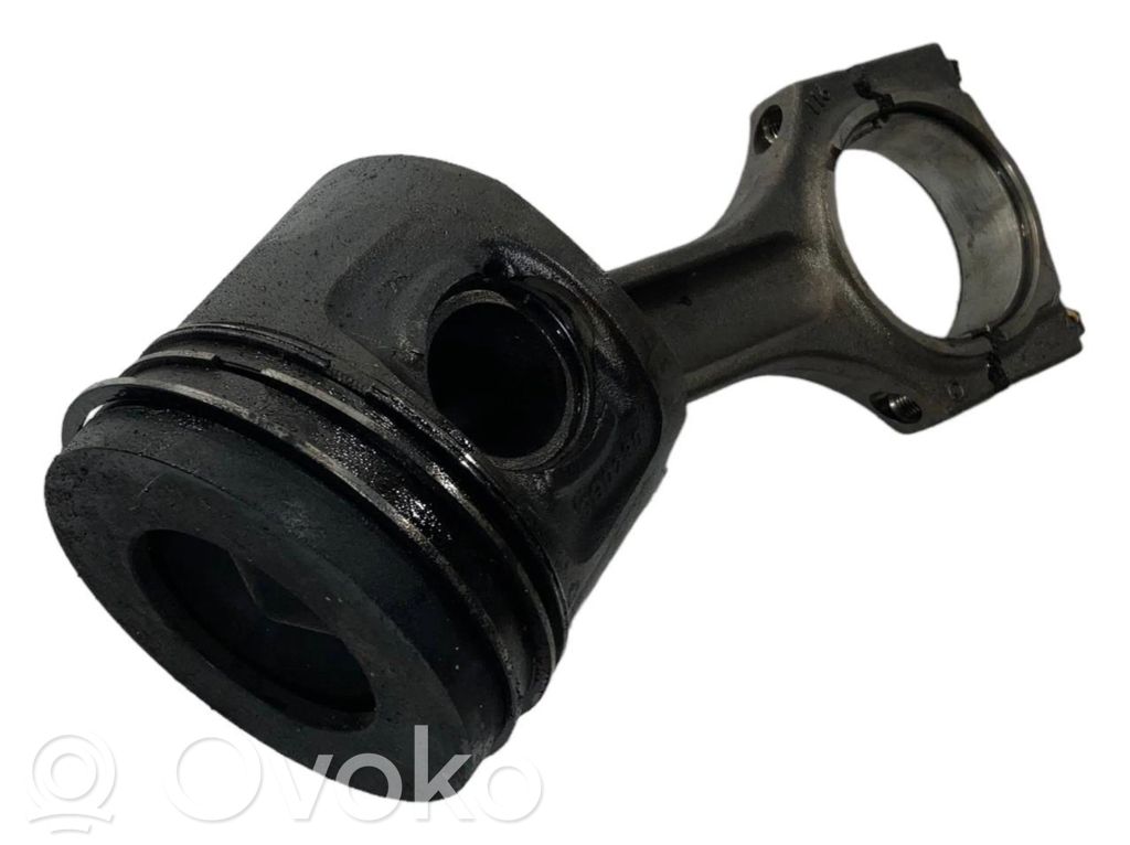 Piston with connecting rod