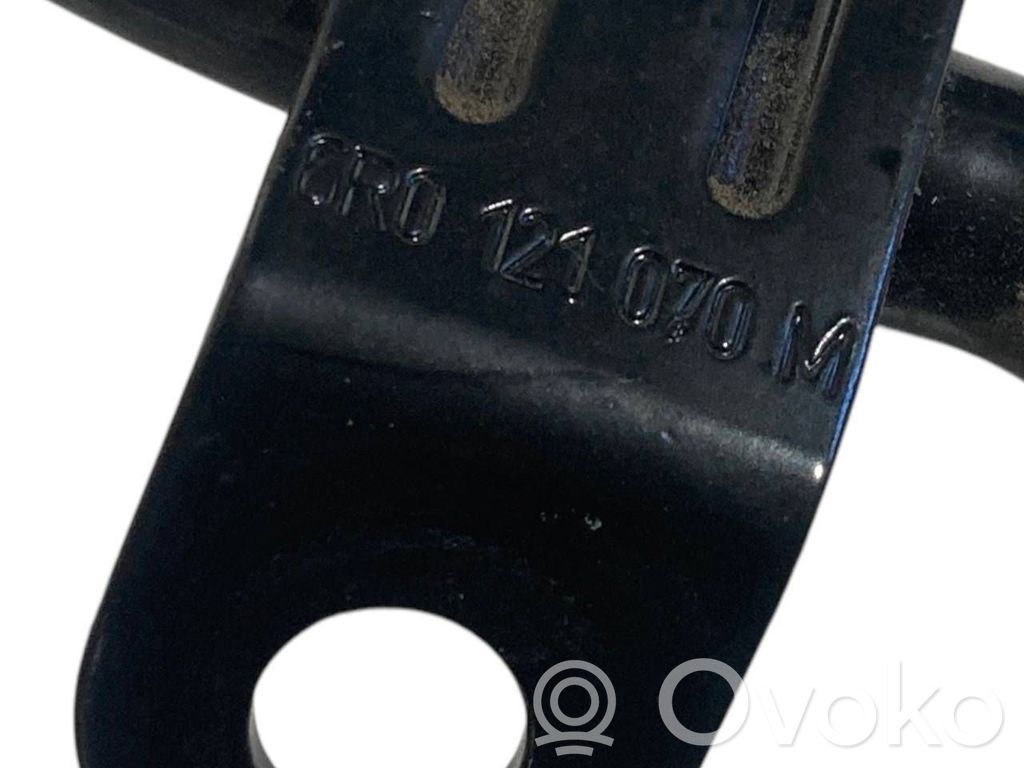 Caurulīte (-es) / šļūtene (-es)