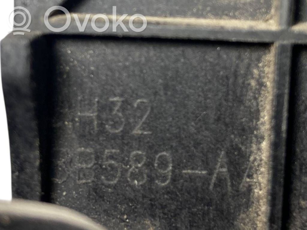 Radiatoru paneļa turētājs (televizora)