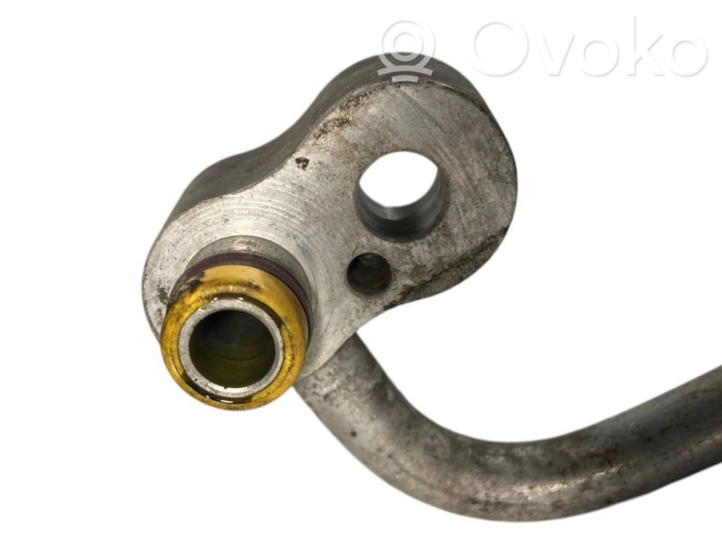 Air conditioner pipe(s) / hose(s)