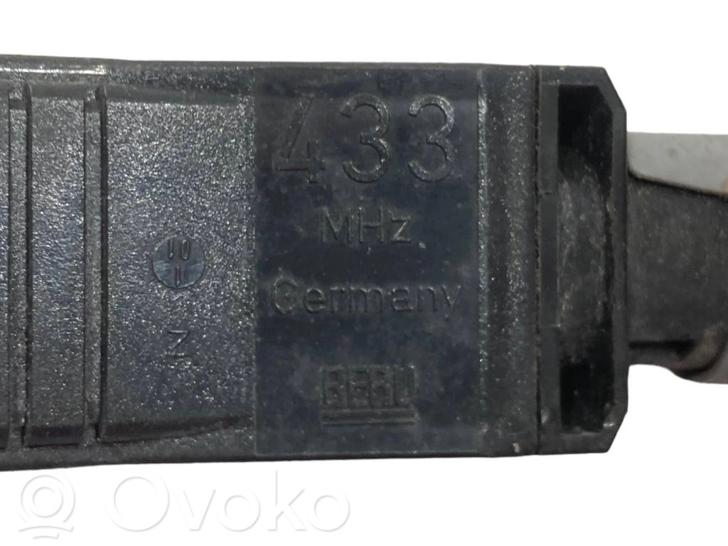 Tire pressure sensor