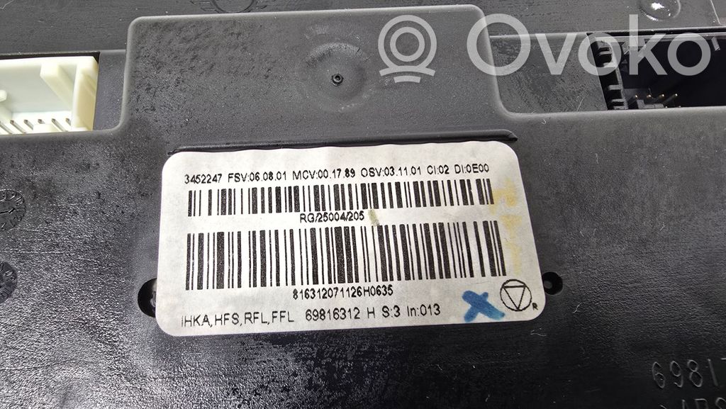 Gaisa kondicioniera / klimata kontroles / salona apsildes vadības bloks (salonā)