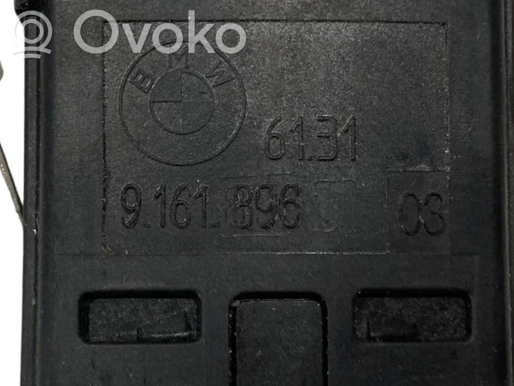 Avārijas lukturu slēdzis