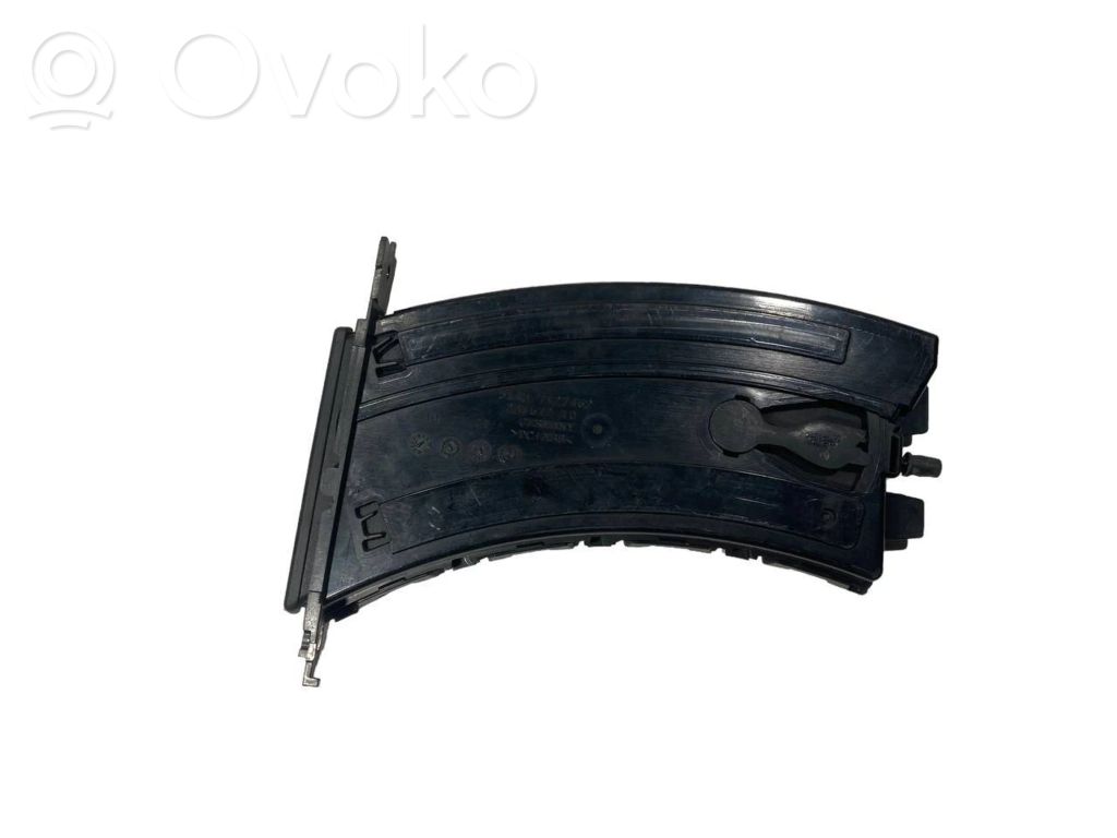 Glāžu turētājs (priekšā)