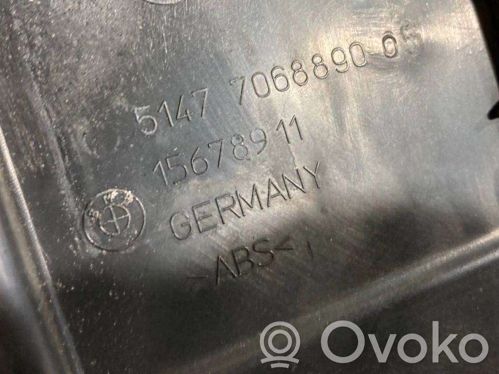 Cita veida bagāžnieka dekoratīvās apdares detaļa