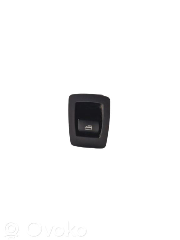 Window lift control switch(es)