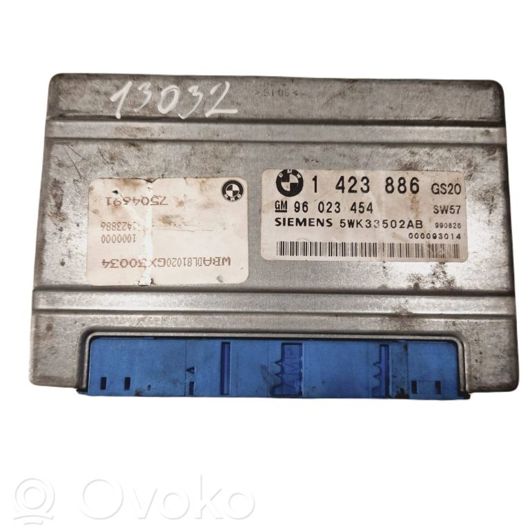 Pārnesumkārbas vadības bloks