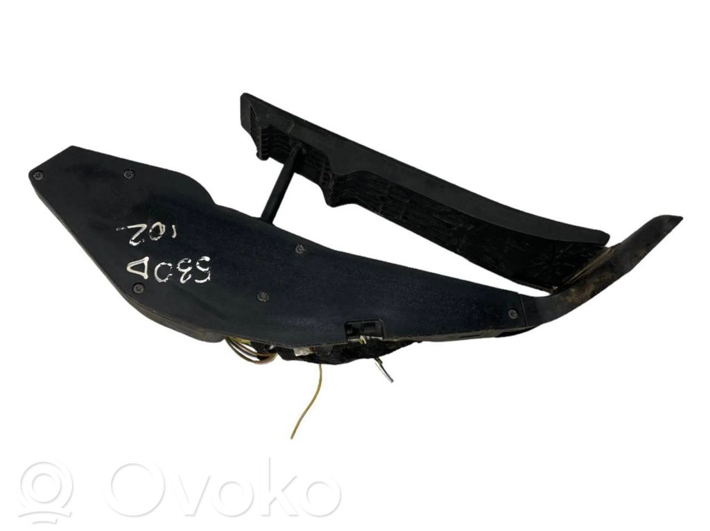 Akseleratora pedālis