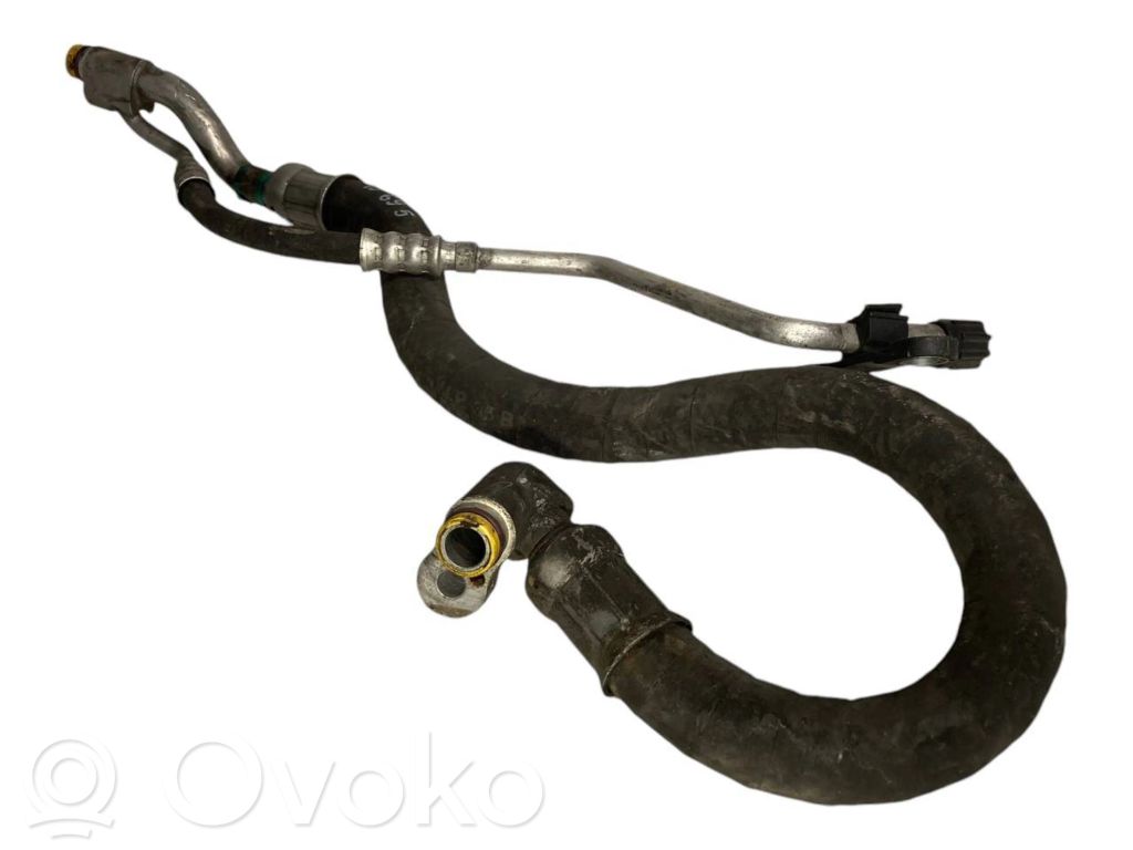 Air conditioner pipe(s) / hose(s)