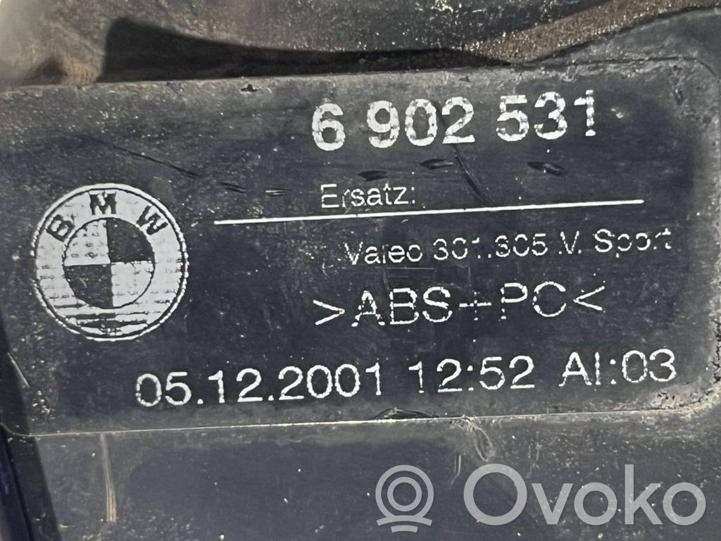 Aizmugurējais lukturis virsbūvē