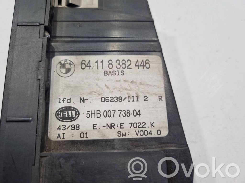 Air conditioning / climate control / interior heating control unit (in the passenger compartment)
