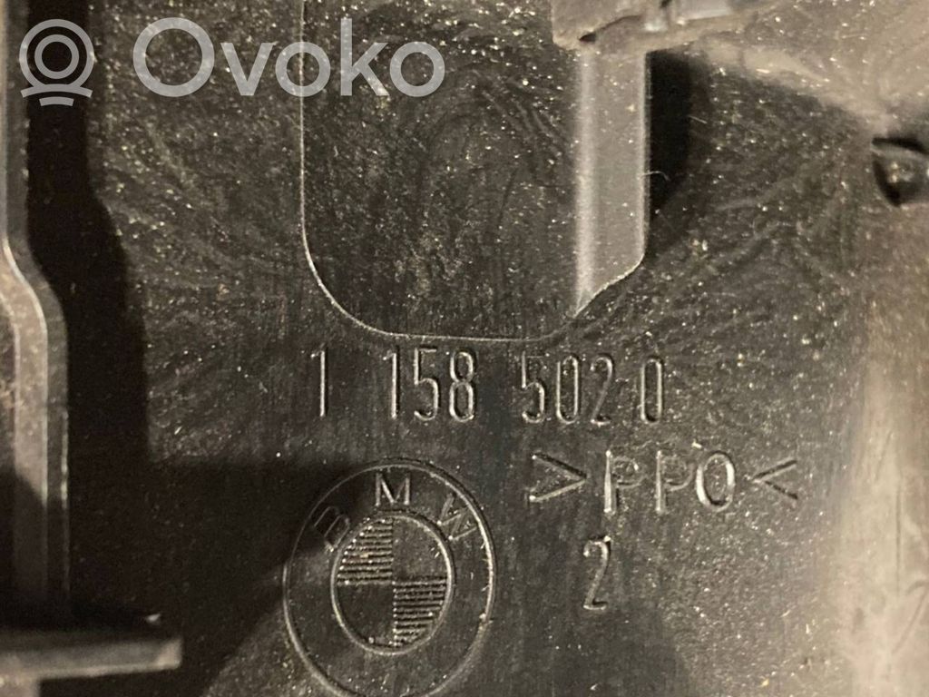 Stūres ass dekoratīvā apdare