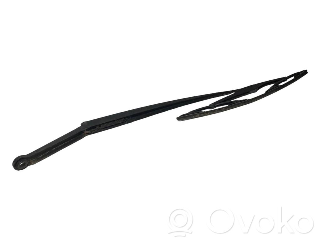 Windshield wiper arm
