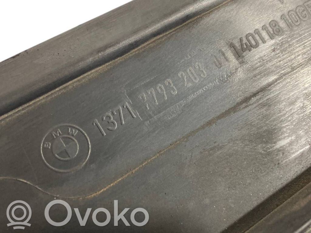 Gaisa filtra kastes vāks